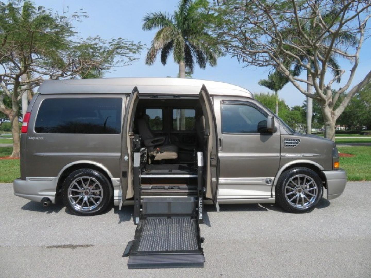 2013 /Beige Two Tone GMC Savana RV G1500 3LT (1GDS7DC45D1) with an 5.3L V8 OHV 16V engine, 4-Speed Automatic transmission, located at 4301 Oak Circle #19, Boca Raton, FL, 33431, (954) 561-2499, 26.388861, -80.084038 - You are looking at a Gorgeous 2013 GMC Savana 1500 High Top Conversion Van Explorer Limited SE Package Handicap Wheelchair Conversion Van with 72K Original Miles, Side Entry Braun Millennium Series Wheelchair Lift, Rubber Floor, Q-Straint Tie Down System, Navigation, Back Up Camera, Huge flat Screen - Photo#0